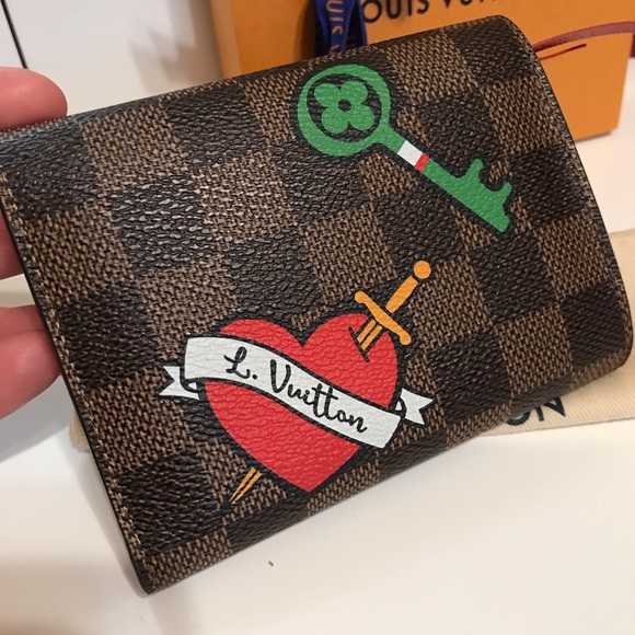 ❤️SOLD❤️Louis Vuitton Victorine Wallet Patches DE - Picture 7 of 8